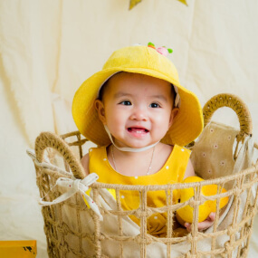 Sunny Outdoor Picnic Set Yellow